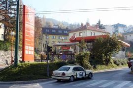 Dvije trećine 