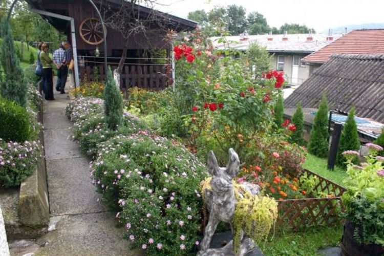 Najljepše dvorište Gostimira Tatića