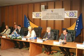 Političari traže uvjerenja da nema izbornog inženjeringa