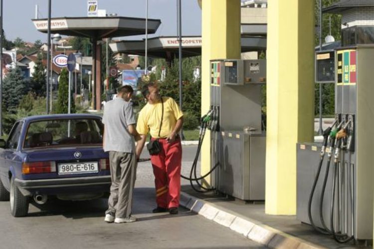 Novo pojeftinjenje goriva