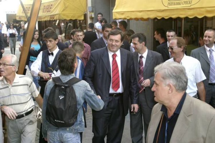 Ubjedljive pobjede Radmanovića i Jelića