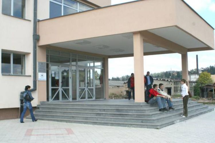 Lažna dojava o postavljenoj bombi