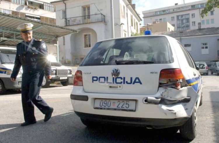 Rijeka: Drogirani Banjalučanin porazbijao 14 automobila