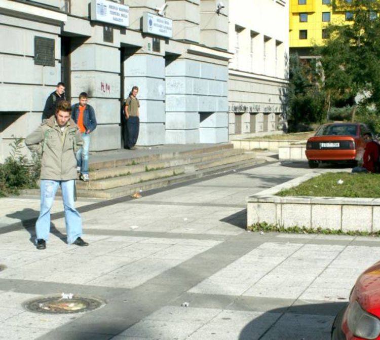 Učenik nožem izbo tridesetogodišnjaka