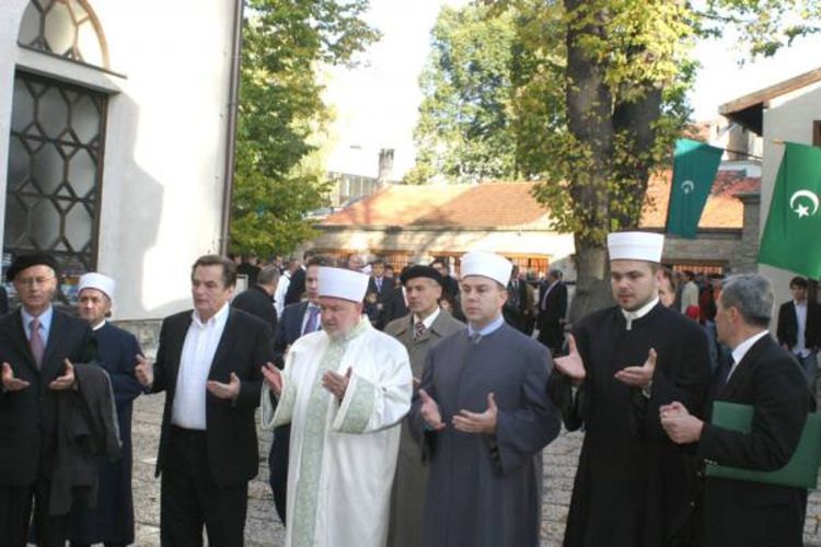 Vjernici podijelili radost bajrama
