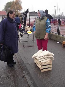 Prodajom priglavaka zarađuje za porodicu
