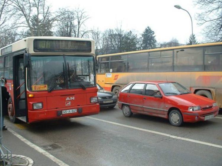 Potrebno više  autobuskih linija
