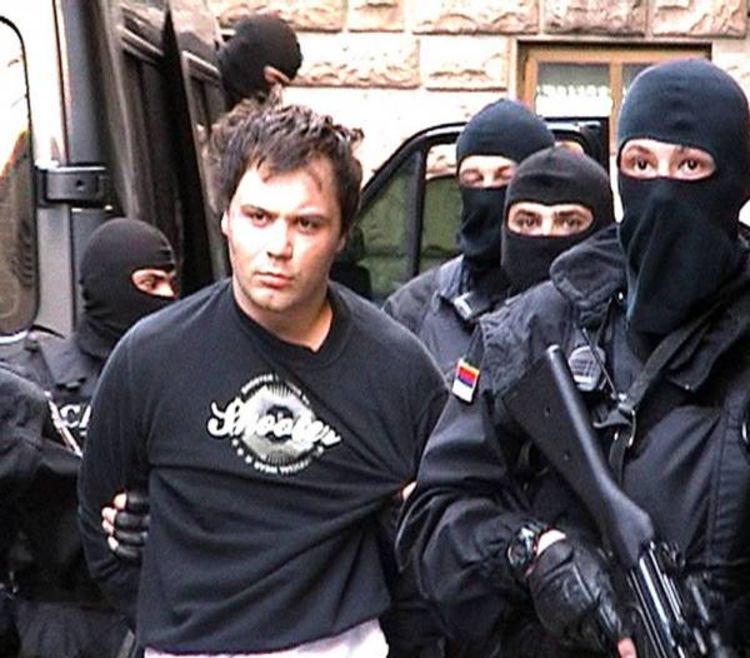 Simović se brani ćutanjem