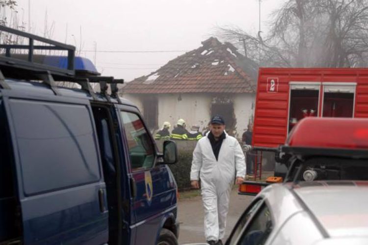 Kuća izgorjela, vlasnik se ugušio