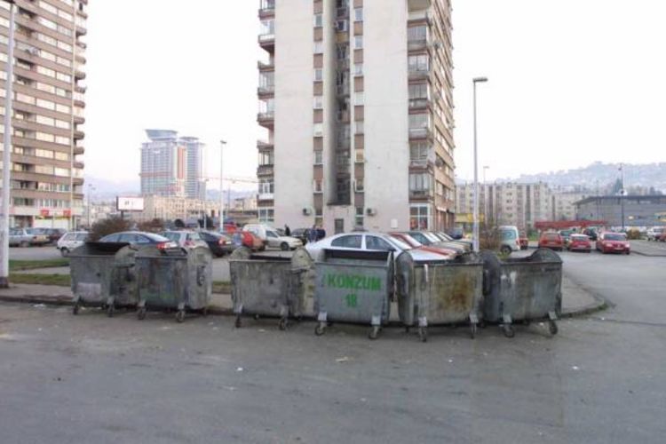 Novorođenče zadavljeno
