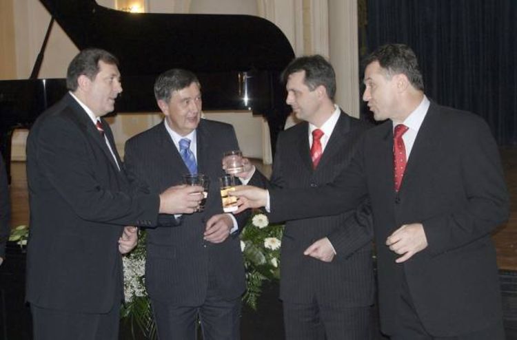 RS vraćeno dostojanstvo