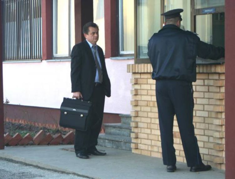 Ombudsman apelovao na prekid štrajka glađu