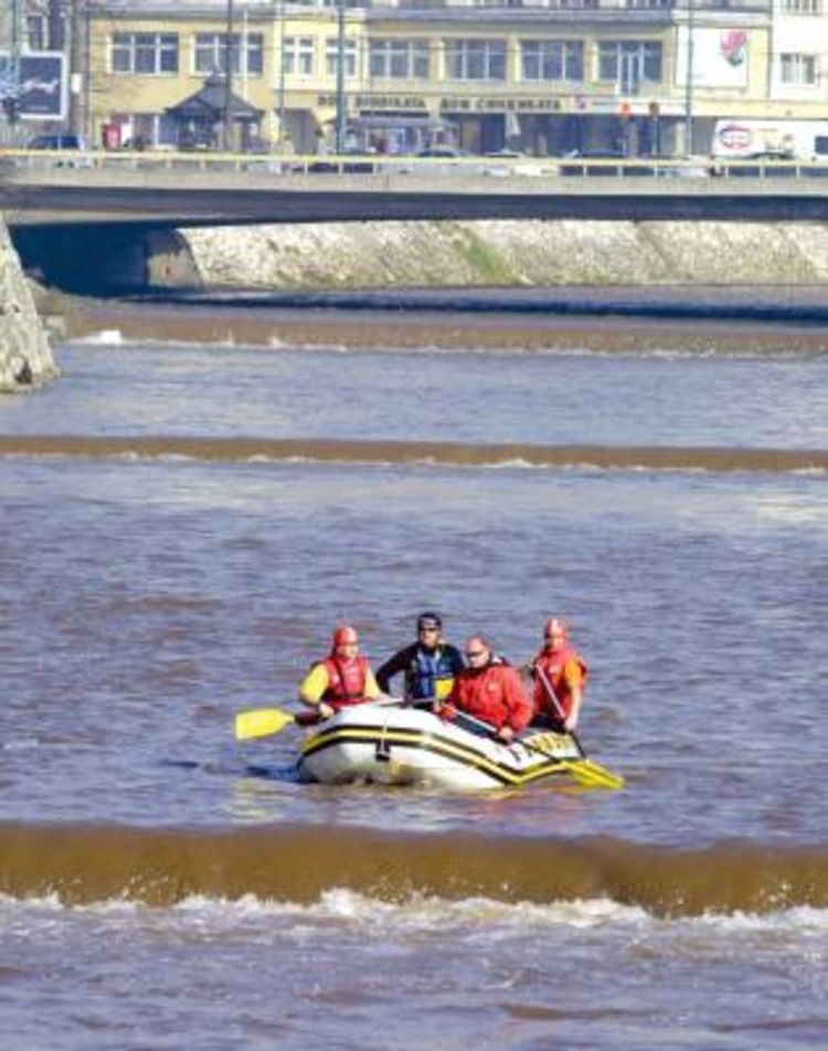 Održan rafting na Miljacki