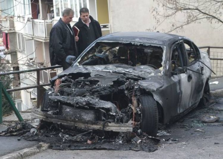 Zapaljen BMW kikboksera Dženana Muminovića