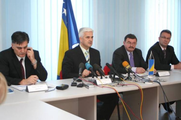 SIPA zna ko pomaže haškim bjeguncima