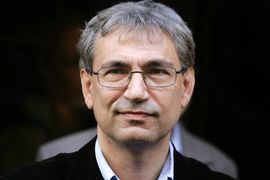 Pamuk napustio Tursku