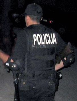 Policajac opljačkao skladište cigareta