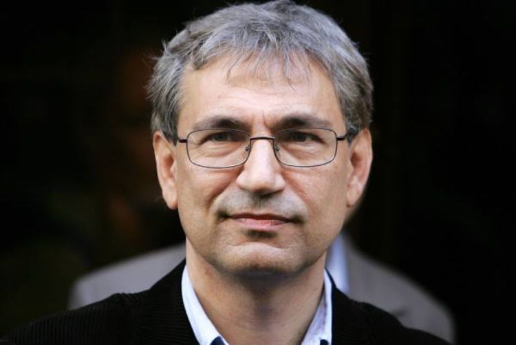 Pamuk napustio Tursku