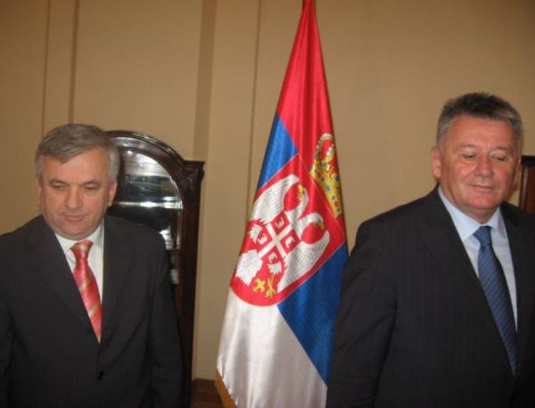 Grade most između Ljubovije i Bratunca