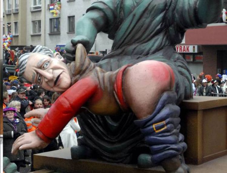 Hitler bez pantalona