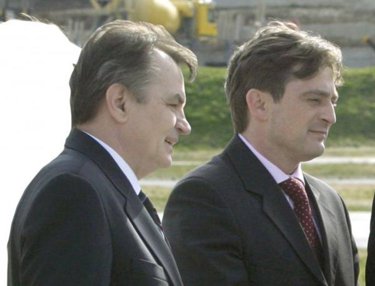 Silajdžić i Komšić u Ramiće došli blindiranim vozilima