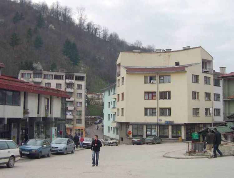 Poštovati Dejton i presudu