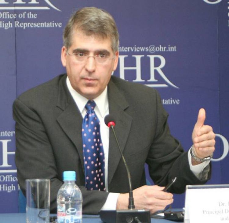 Rafi Gregorijan: Svi moraju da poštuju Ustav