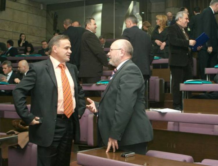 Bez saglasnosti OHRa imenuju Vladu FBiH