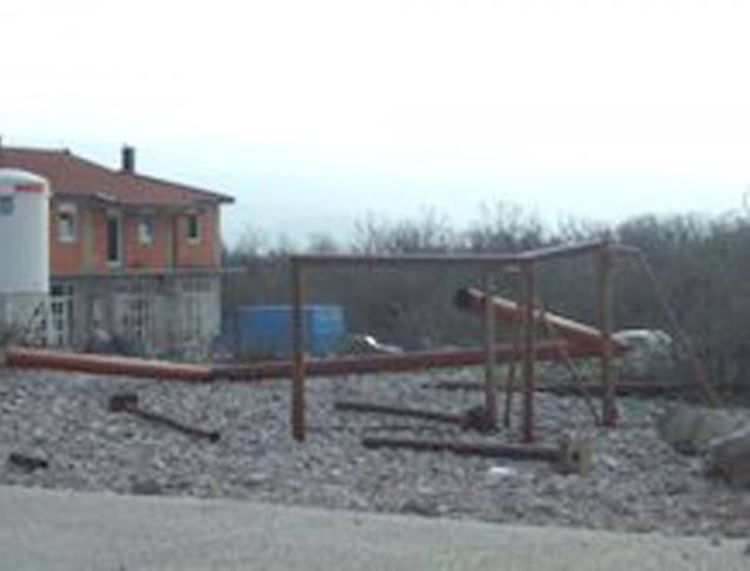 Dječaka usmrtila konstrukcija gola