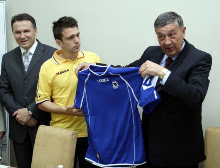 Pobjede naših sportista važnije od političara