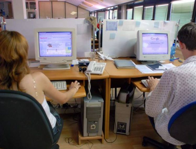Samo 16 odsto građana koristi Internet