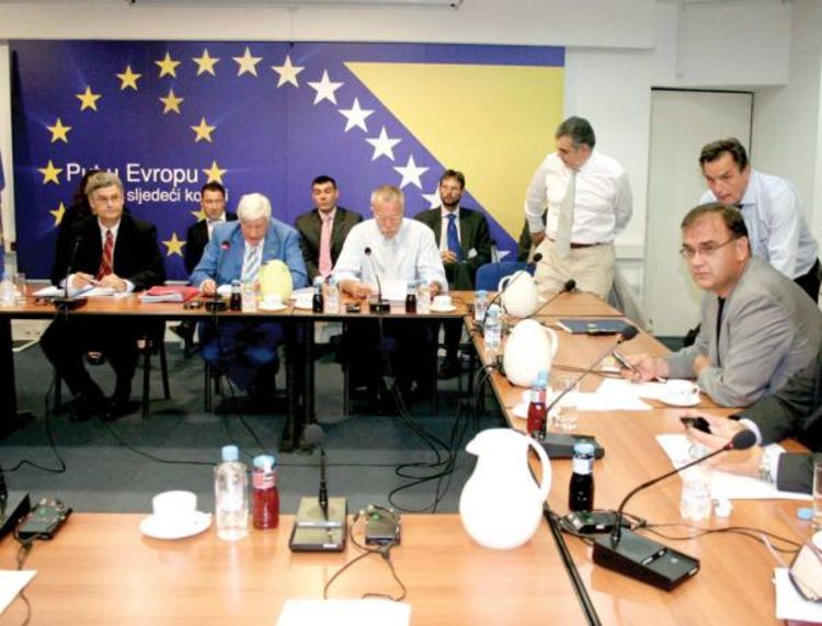 Pregovori bez Tihića i Čovića, Lagumdžija napustio sastanak