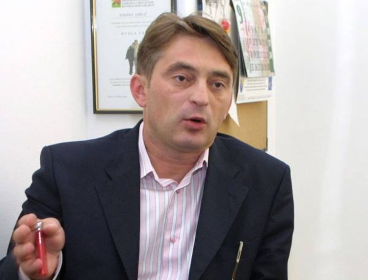 Željko Komšić: Drago mi je da Radmanović brani BiH