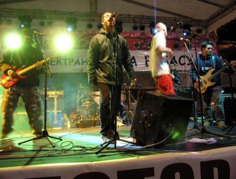 Revolt na ovogodišnjem Neofestu,  prva svirka poslije dvije godine