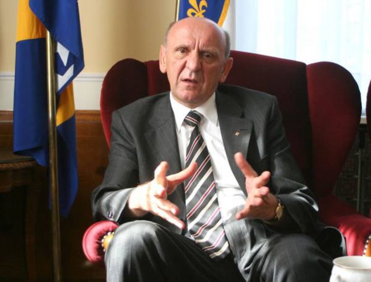 Sulejman Tihić: Za krah ustavnih promjena krivi Silajdžić i Ljubić