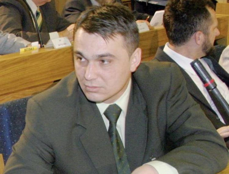 Poseban status, ali bez izdvajanja iz RS