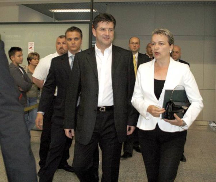 Lajčak danas preuzima dužnost