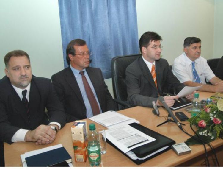 Lajčak izdiktirao rokove za formiranje vlasti