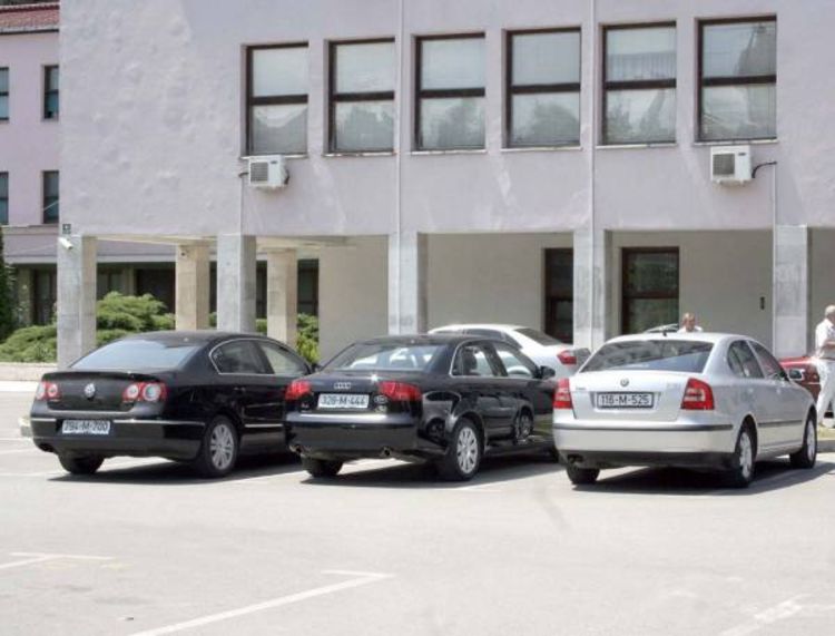 U julu kupili još pet novih automobila