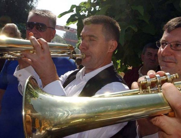 Počeo sabor trubača u Guči