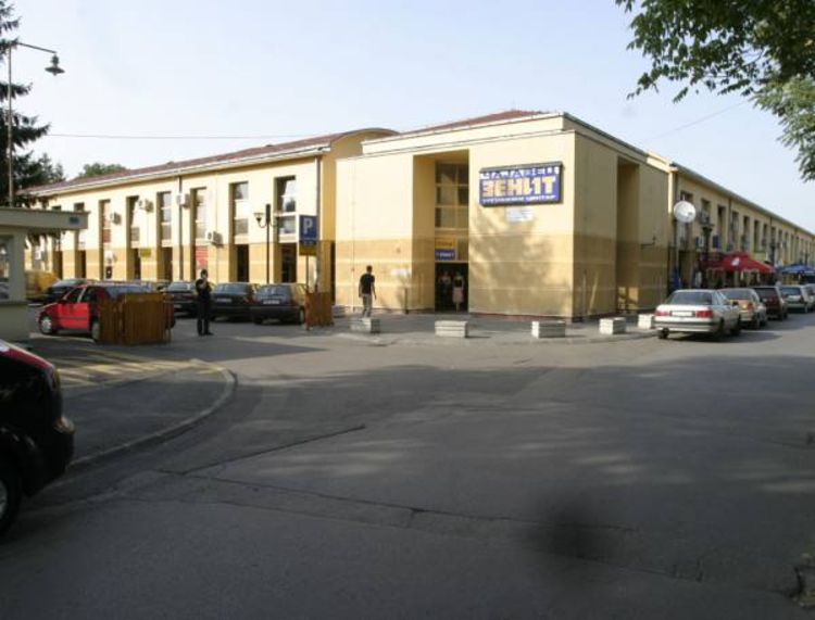 Grad ruši i novi Zenit