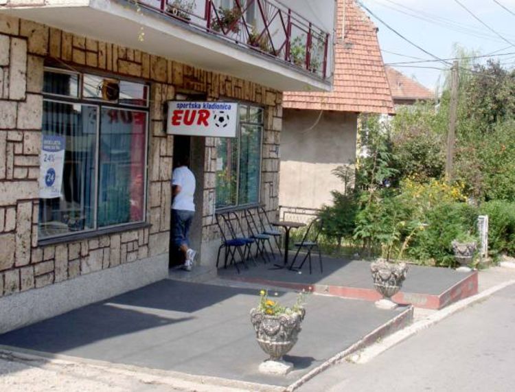 Policija spriječila masovnu tuču