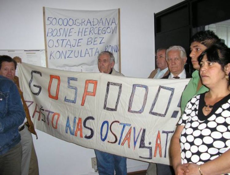 Upotrijebiti silu protiv demonstranata