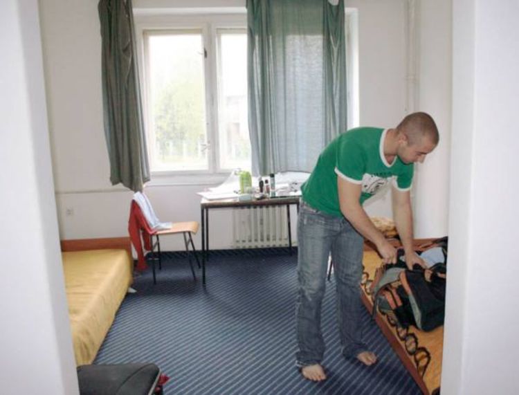 U Sarajevu jedan tuš koristi 16 studenata