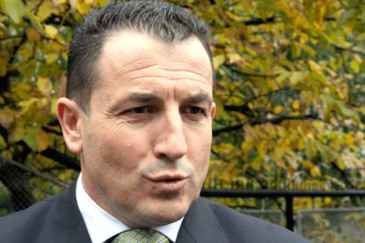 Selmo Cikotić:  Riješićemo se viška naoružanja