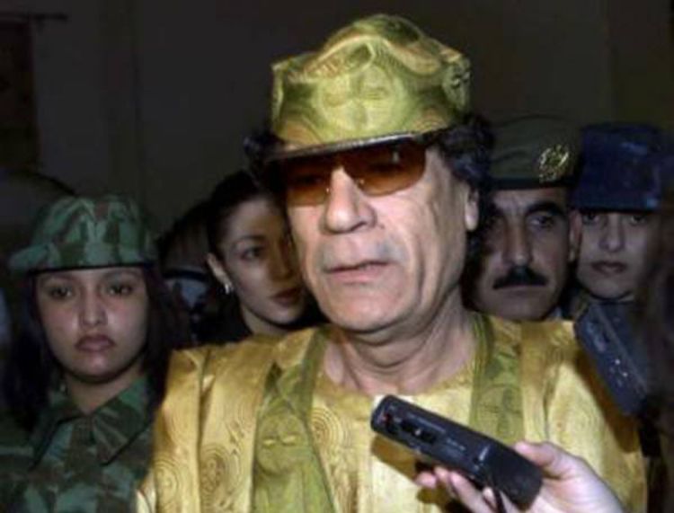 Moamer Gadafi: Pukovnik koji je okružen ženama