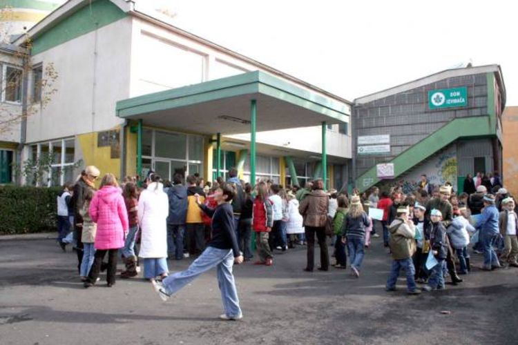 Učenici bi mogli završiti na ulici