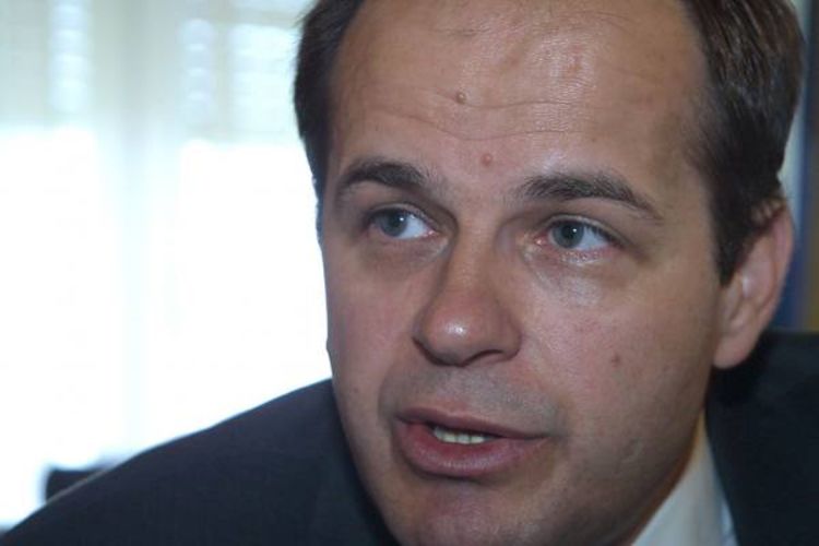 Adil Osmanović: Beograd stoji iza krize