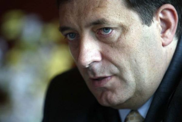 Napadima na Dodika žele se srušiti institucije RS