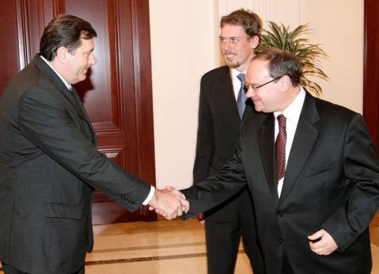Šuvalov: Svi da poštuju Dejton